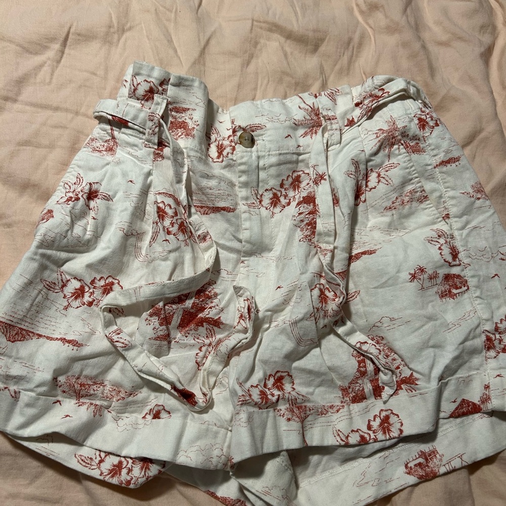 Women's Printed Shorts in White and Red